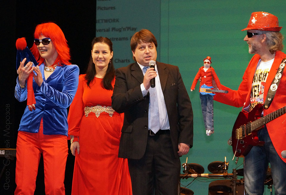 Puppets1