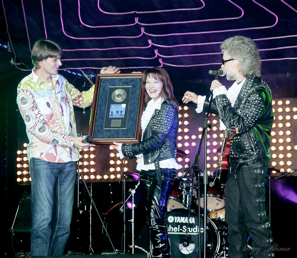 Golden_Disc_Photo